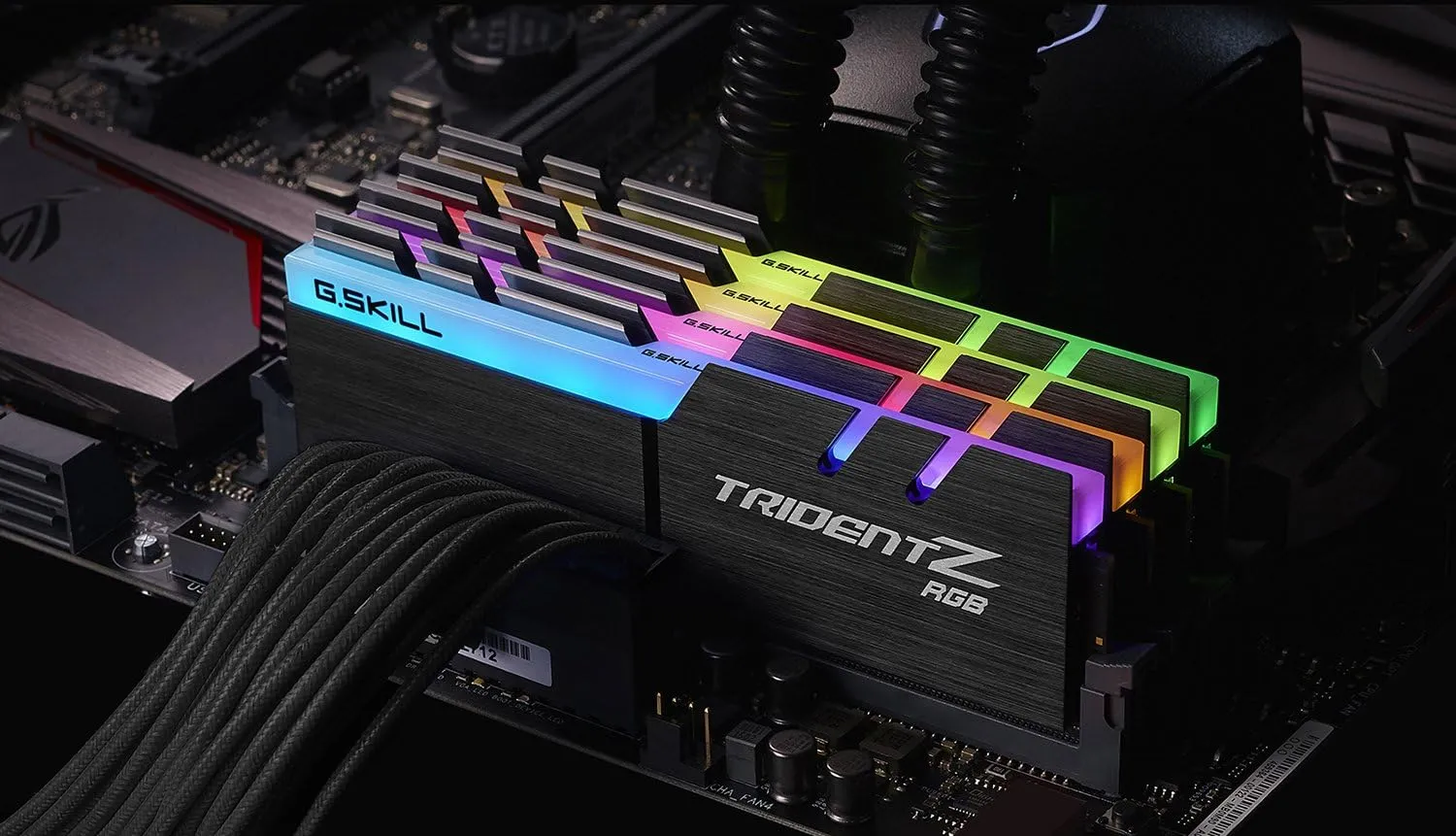 G.SKILL F4-3000C16D-16GTZR 16 GB (8 GB x 2) Trident Z R GB Series DDR4 3000 MHz PC4-24000 CL16 Dual Channel Memory Kit - Black with Full Length RGB LED Light bar