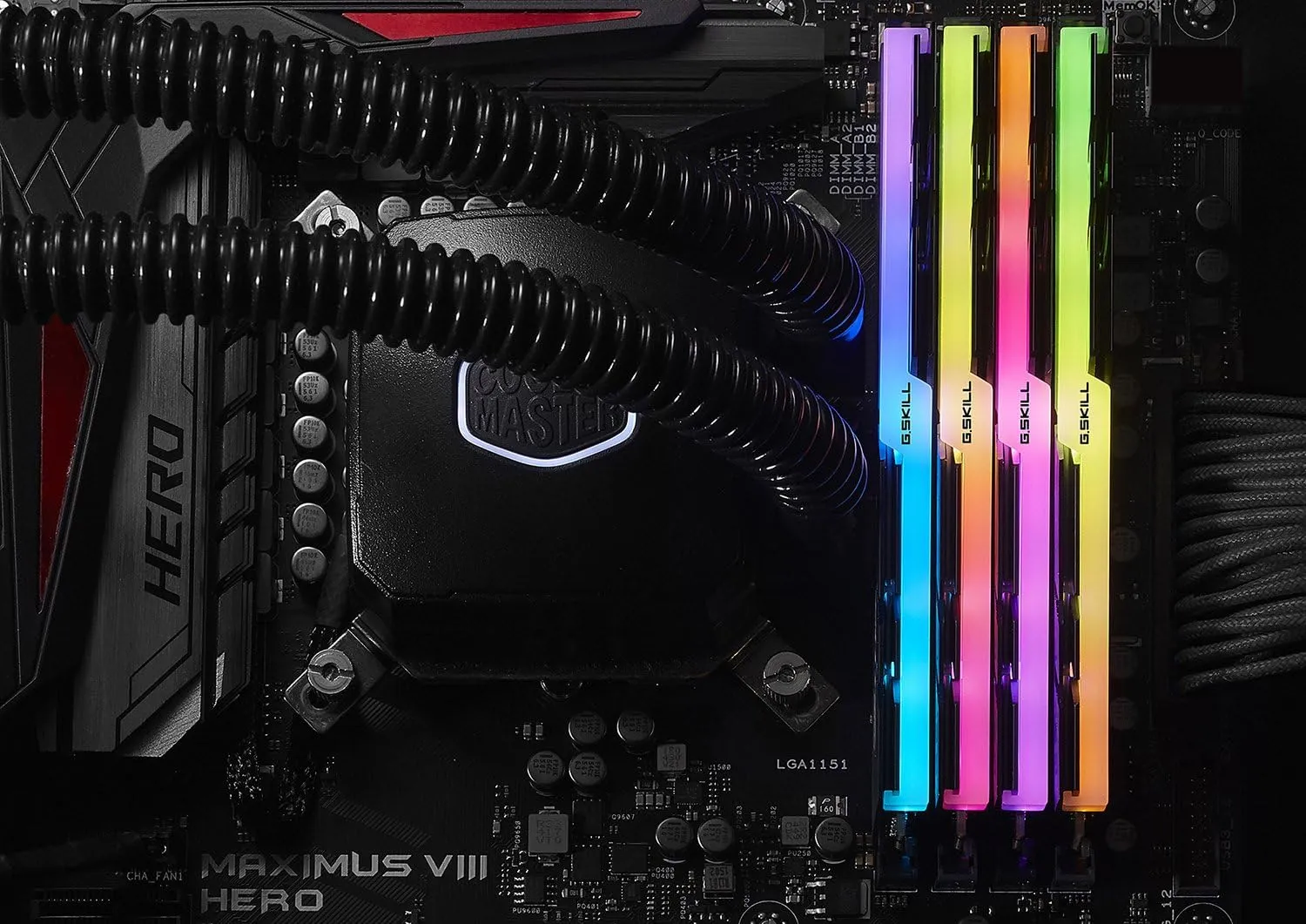 G.SKILL F4-3000C16D-16GTZR 16 GB (8 GB x 2) Trident Z R GB Series DDR4 3000 MHz PC4-24000 CL16 Dual Channel Memory Kit - Black with Full Length RGB LED Light bar
