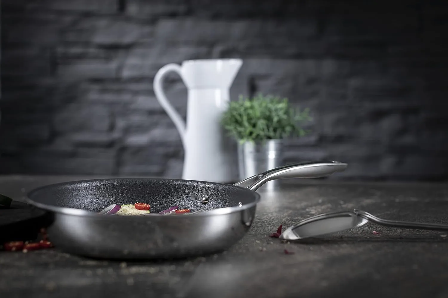 Kuhn Rikon Peak Oven-Safe Non-Stick Induction Frying Pan, 8 inch/20 cm, Silver